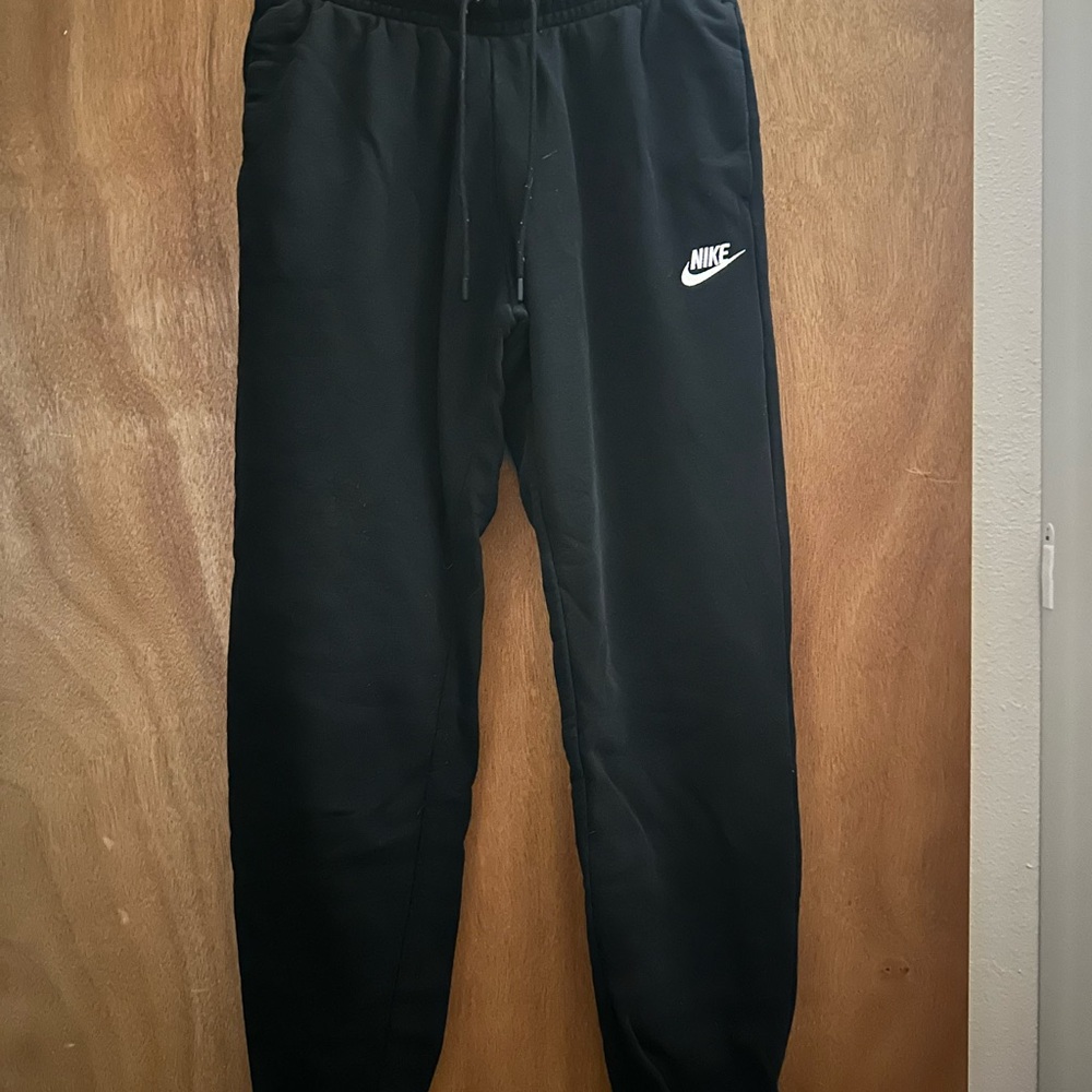 Classic Nike Black Sweatpants